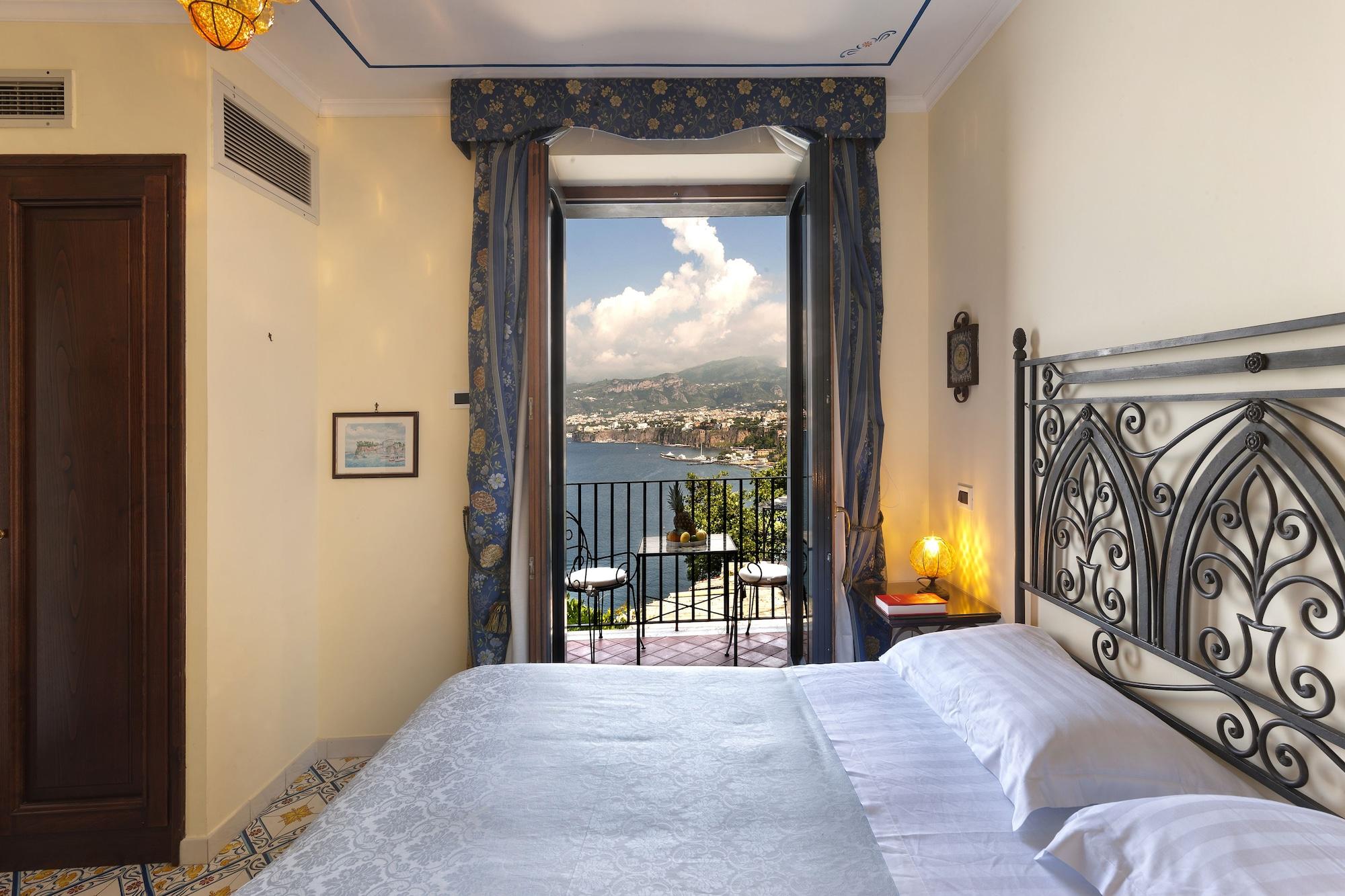 Hotel La Tonnarella Сорренто Экстерьер фото